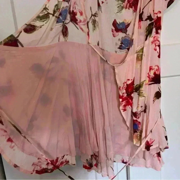 Lulus cherished love blush pink floral print wrap dress size small - Picture 8 of 8